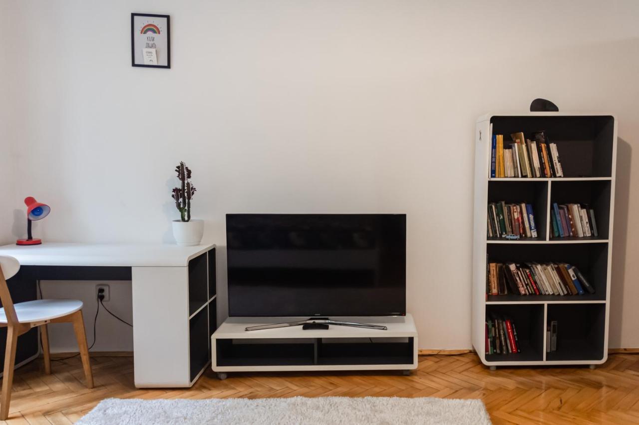 Berlin Apartment Lviv Exterior photo